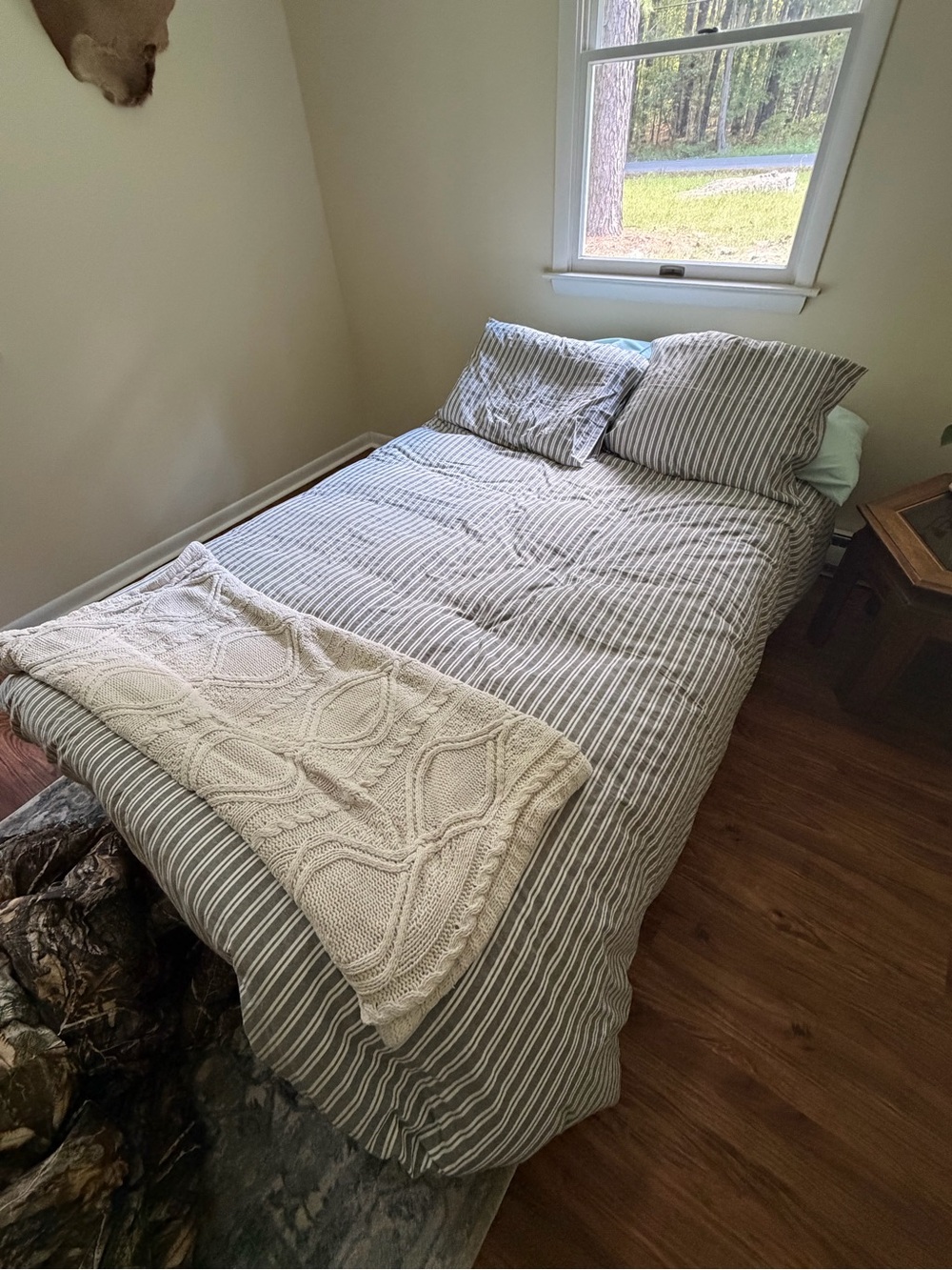 Striped Duvet Set - Brand New including comforter